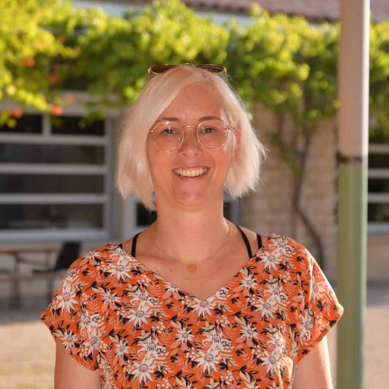 madame carine zorzan directrice de l'école maternelle et primaire de cucuron