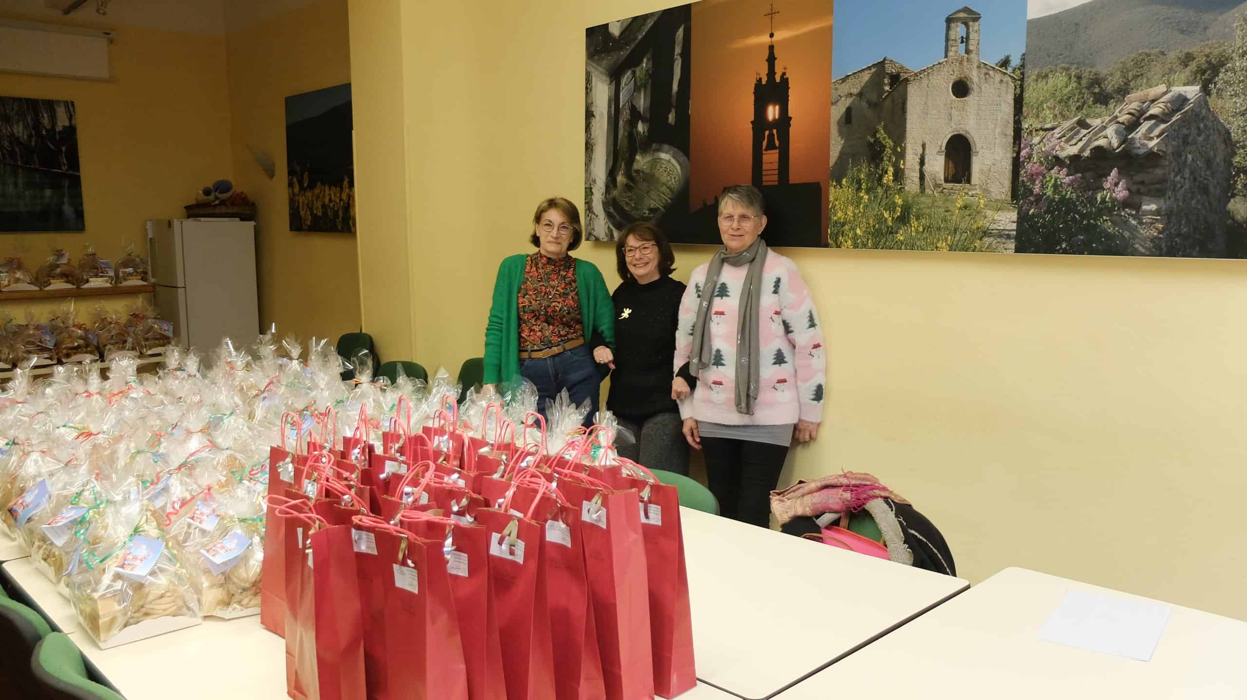 colis de noel personnes
