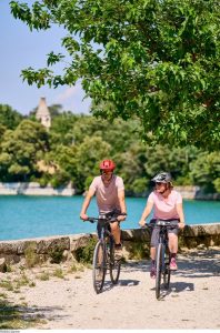 velo personnes etang