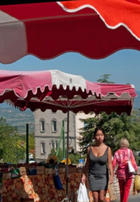 marche de bonnieux personnes etams